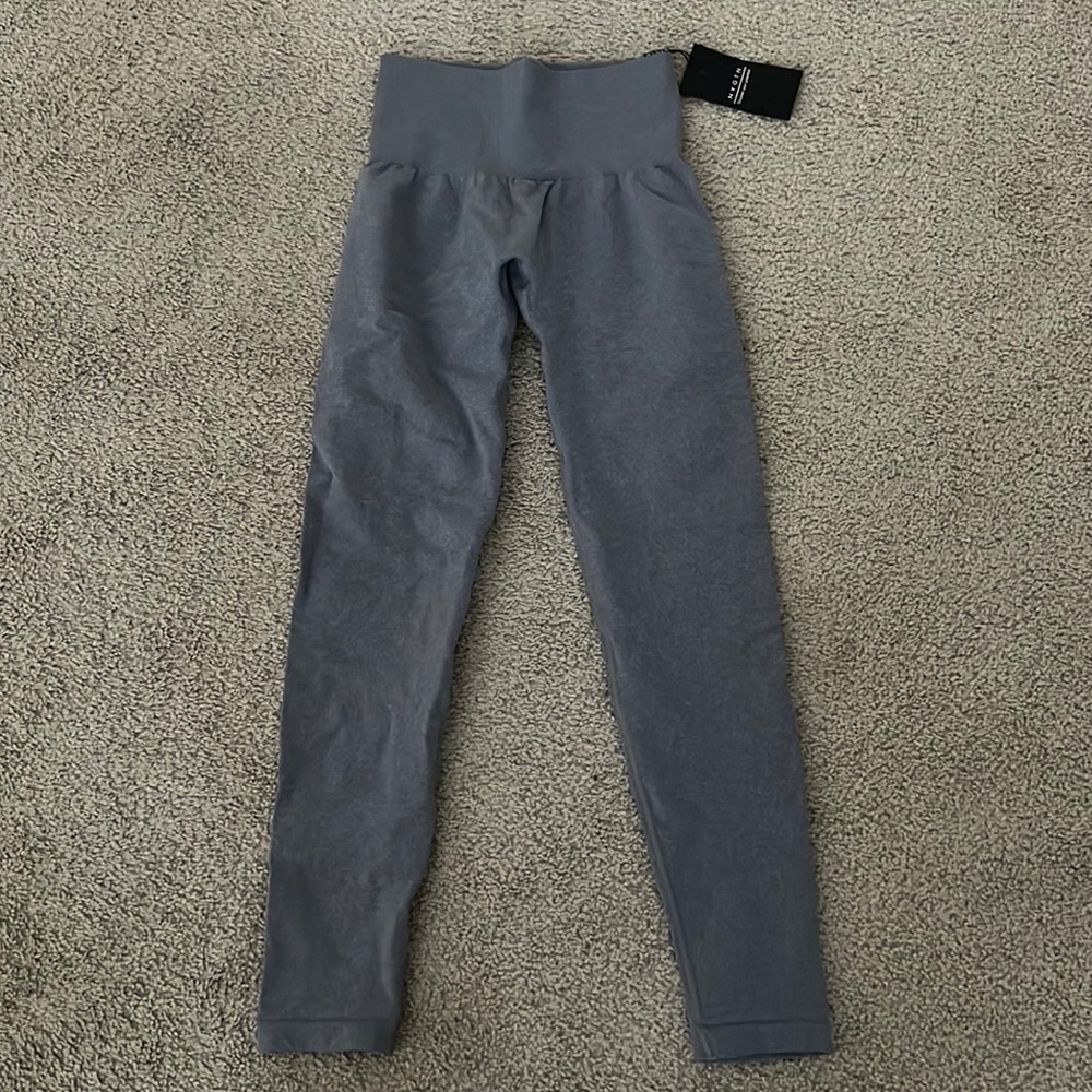 Womens NVGTN leggings